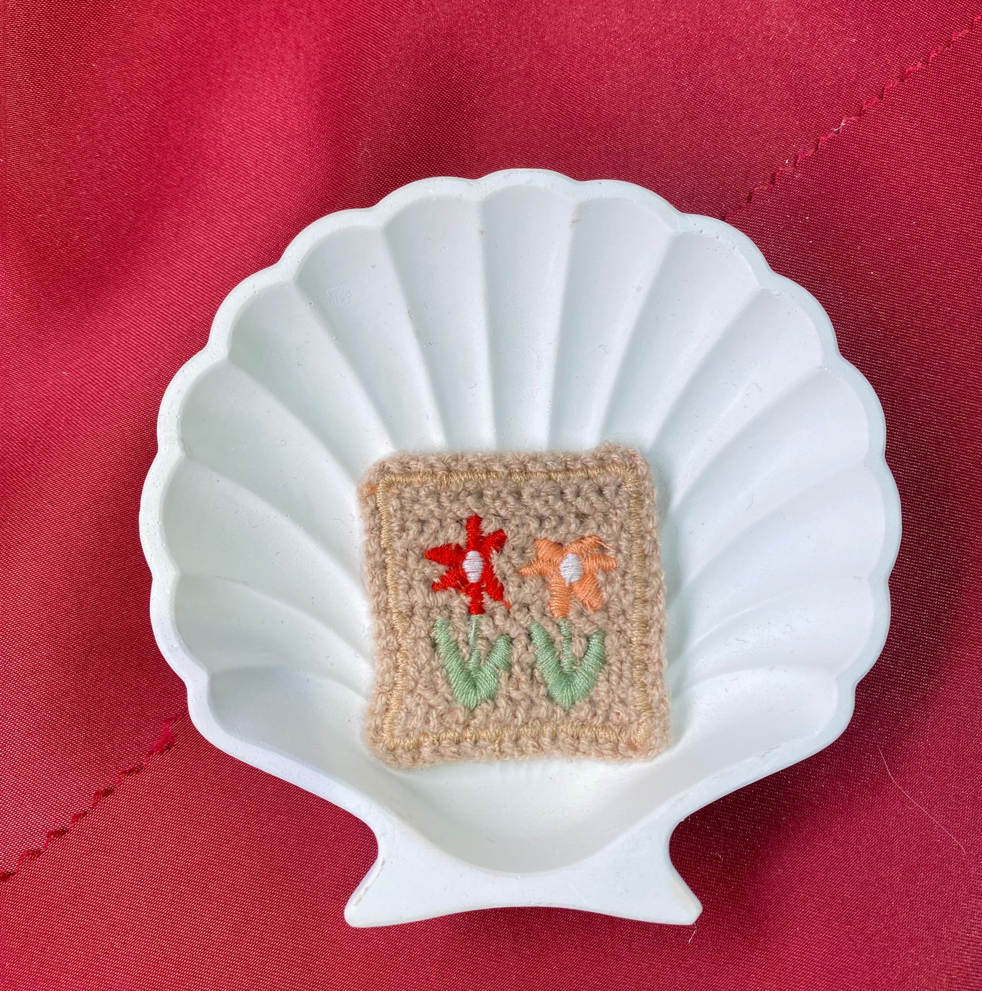 Bloom Farm | Cute and aesthetic | brown | flowers | red and pink | patches| Non-Ironable | Glue/Sew On