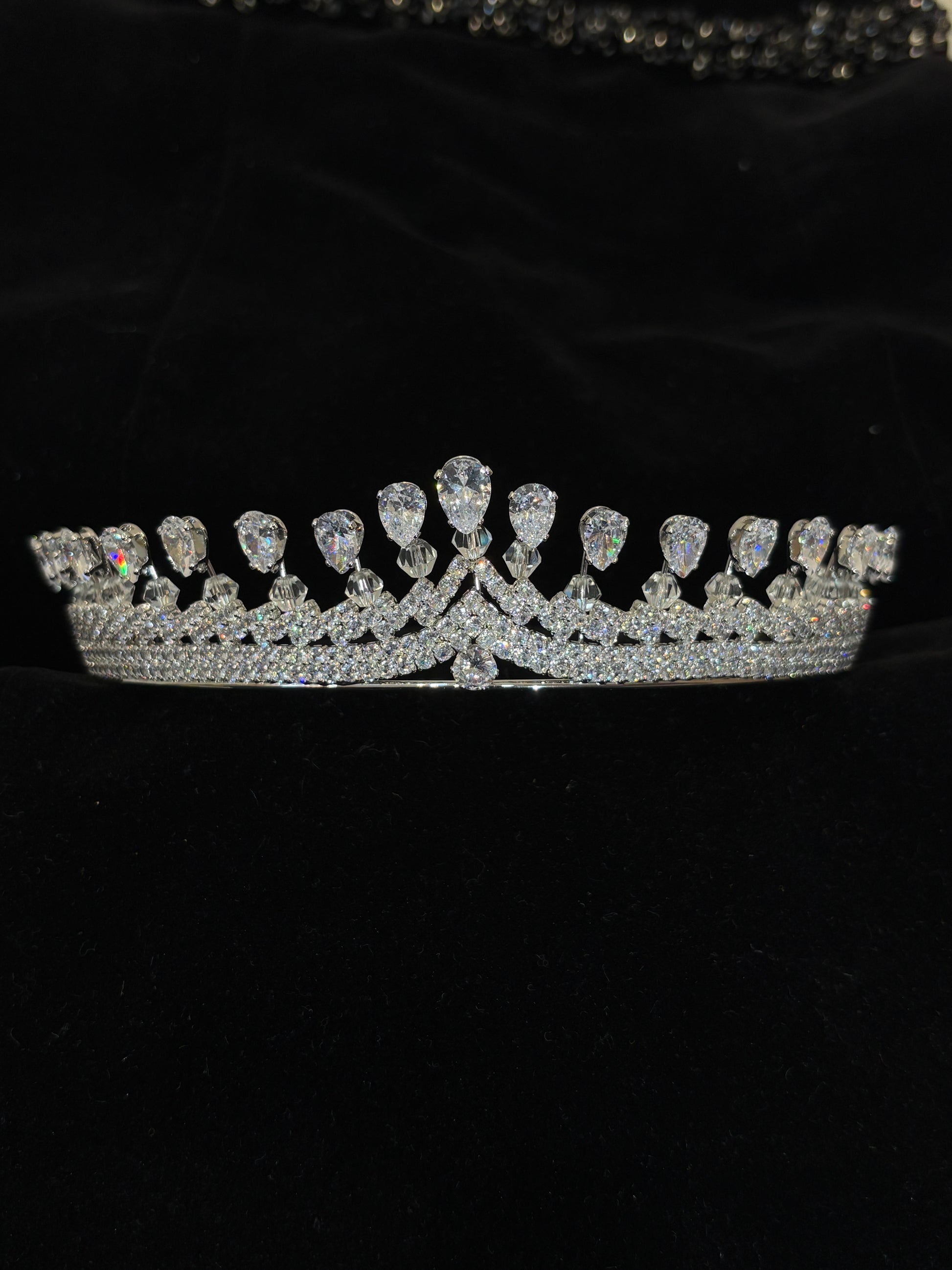 Silver Rhinestone Wedding Crown | Delicate Crystal Wedding Crown for Brides | Elegant Bridal Prom Wedding Headpiece | Lightweight Princess Wedding Crown | Slim Sparkling Wedding Hair Accessory | Royal Pageant Wedding Crown| Zircon-Embellished