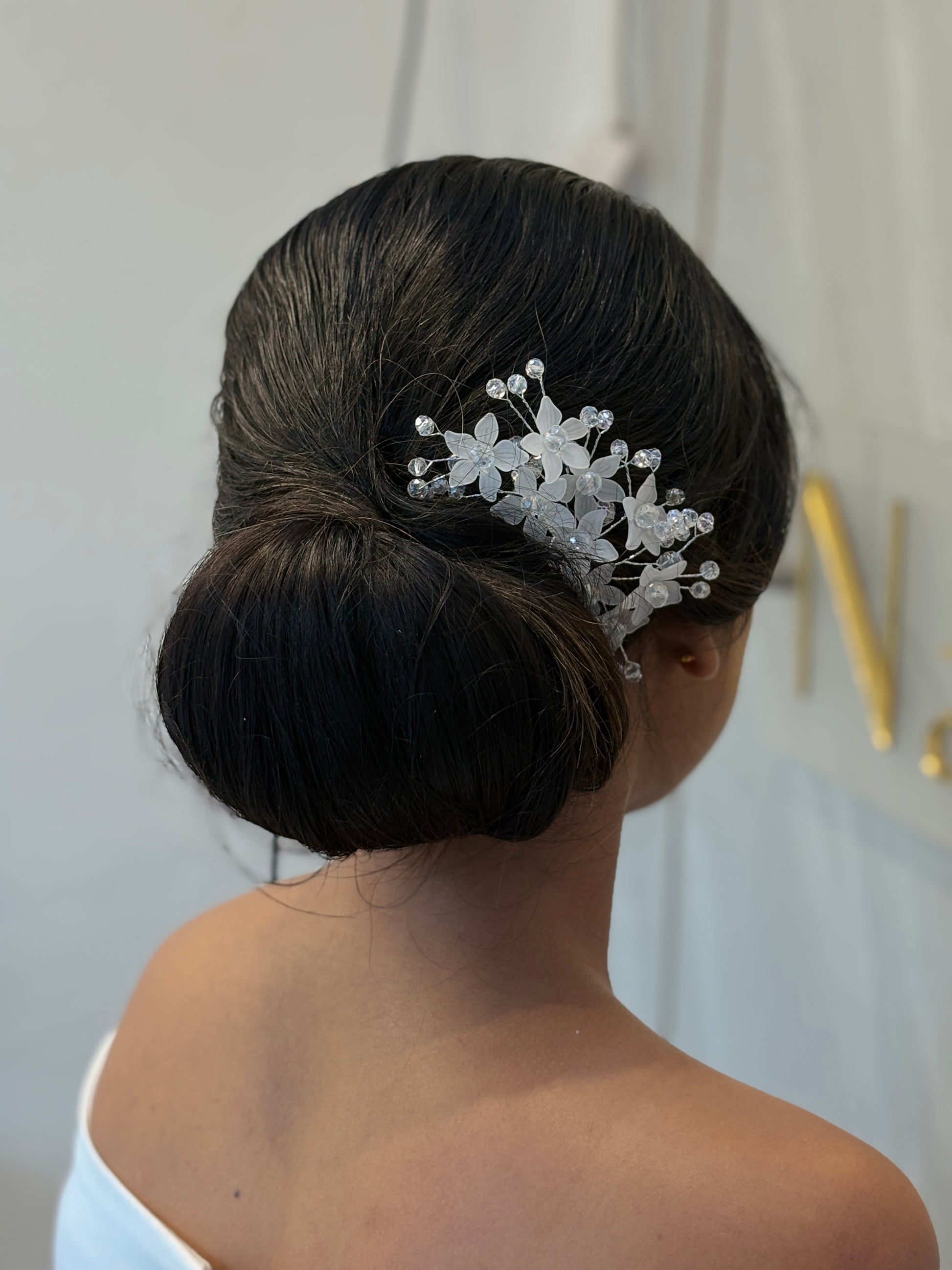 Bridal Hair Comb Accessory | Crystal Flower Hairpiece for Women | Wedding Hair Clip | Hair Vine for Bride | Bun and Updo Styling