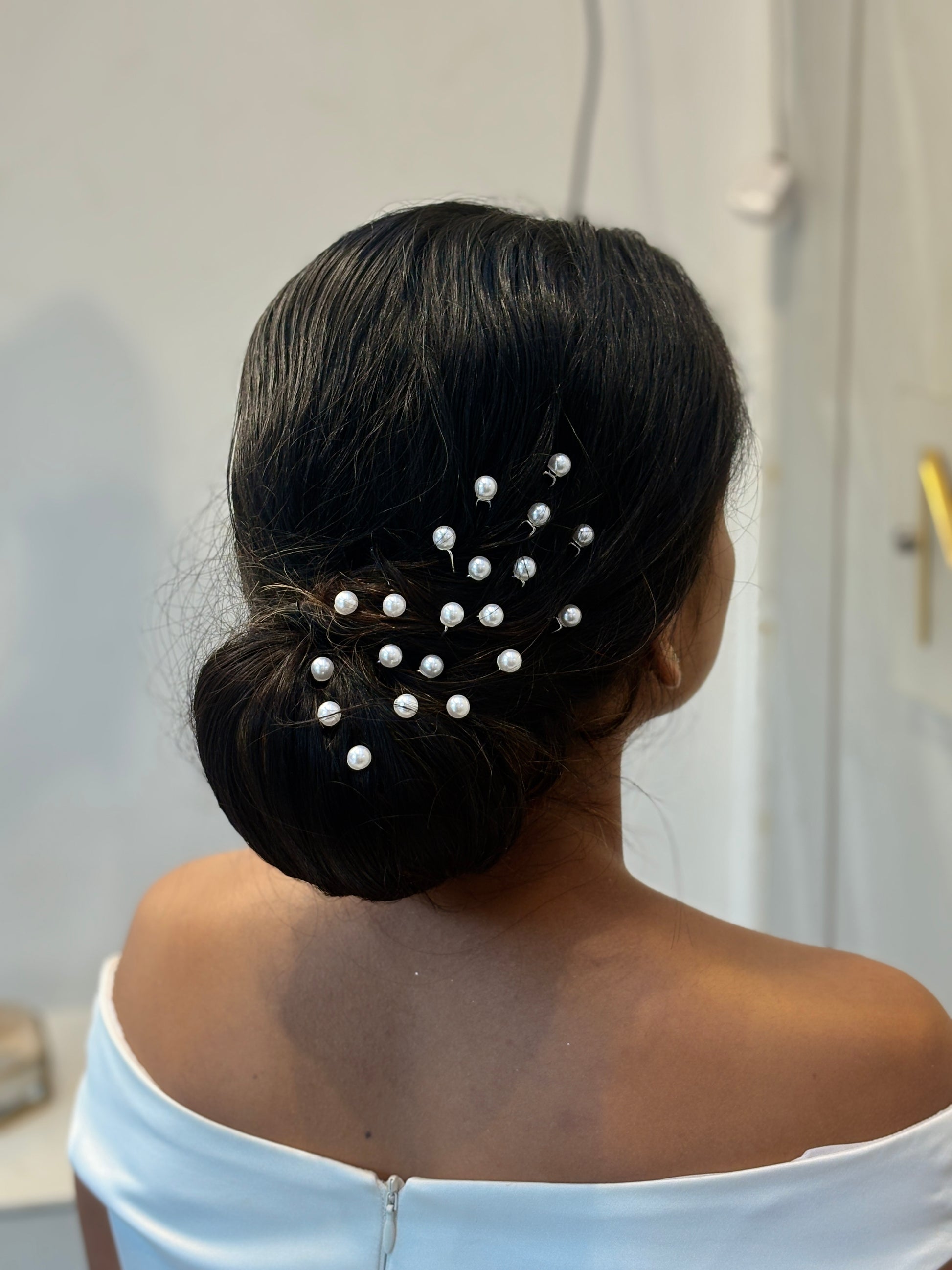 Delicate Pearl Hair Pins | Elegant Bridal Hair Accessories for Sophisticated, Classic, and Timeless Buns with Subtle Shimmer