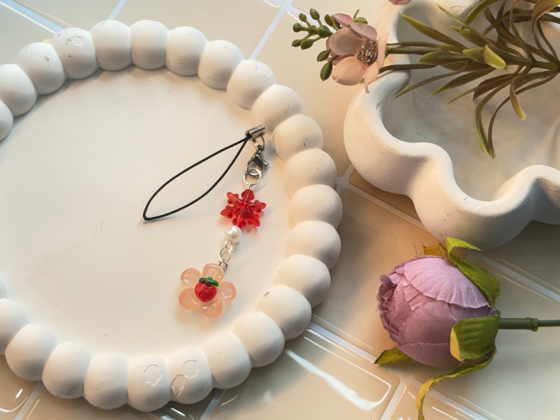 Red Flower & Pink Strawberry Floral Phone Strap | Kawaii Fruit-Themed Acrylic Charm | Cute Y2K Aesthetic Mobile Accessory | Berrycore Keychain Gift Idea