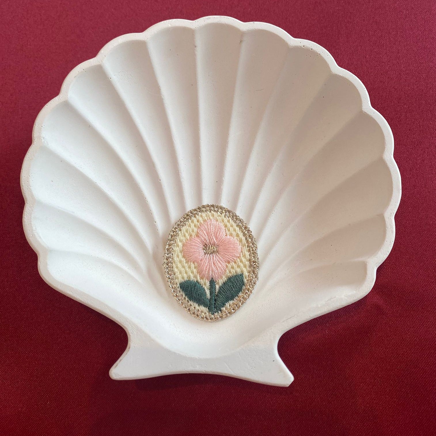 Pink Flower Oval Embroidered Patch Pastel Floral Oval Patch | Embroidered Garden Bloom | Lightcore / Fairycore Accessory | Soft Romantic Touch| Non-Ironable | Glue/Sew On