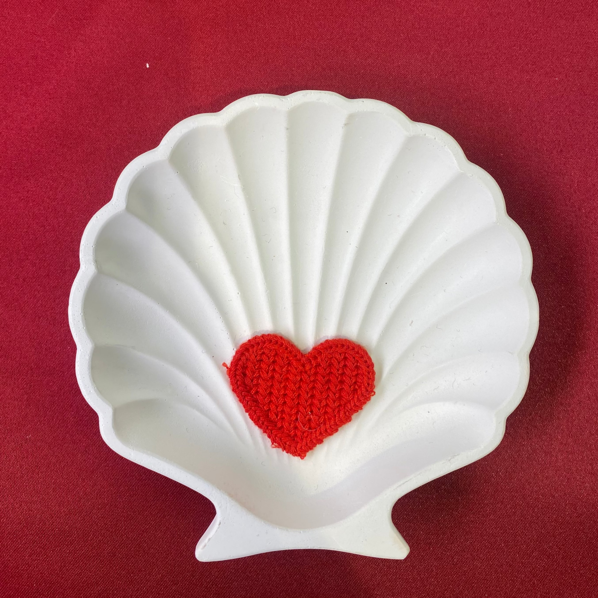 Divine Heart patch| cute and aesthetic| heart| red | crocheted design| criss-cross| patches| Non-Ironable | Glue/Sew On