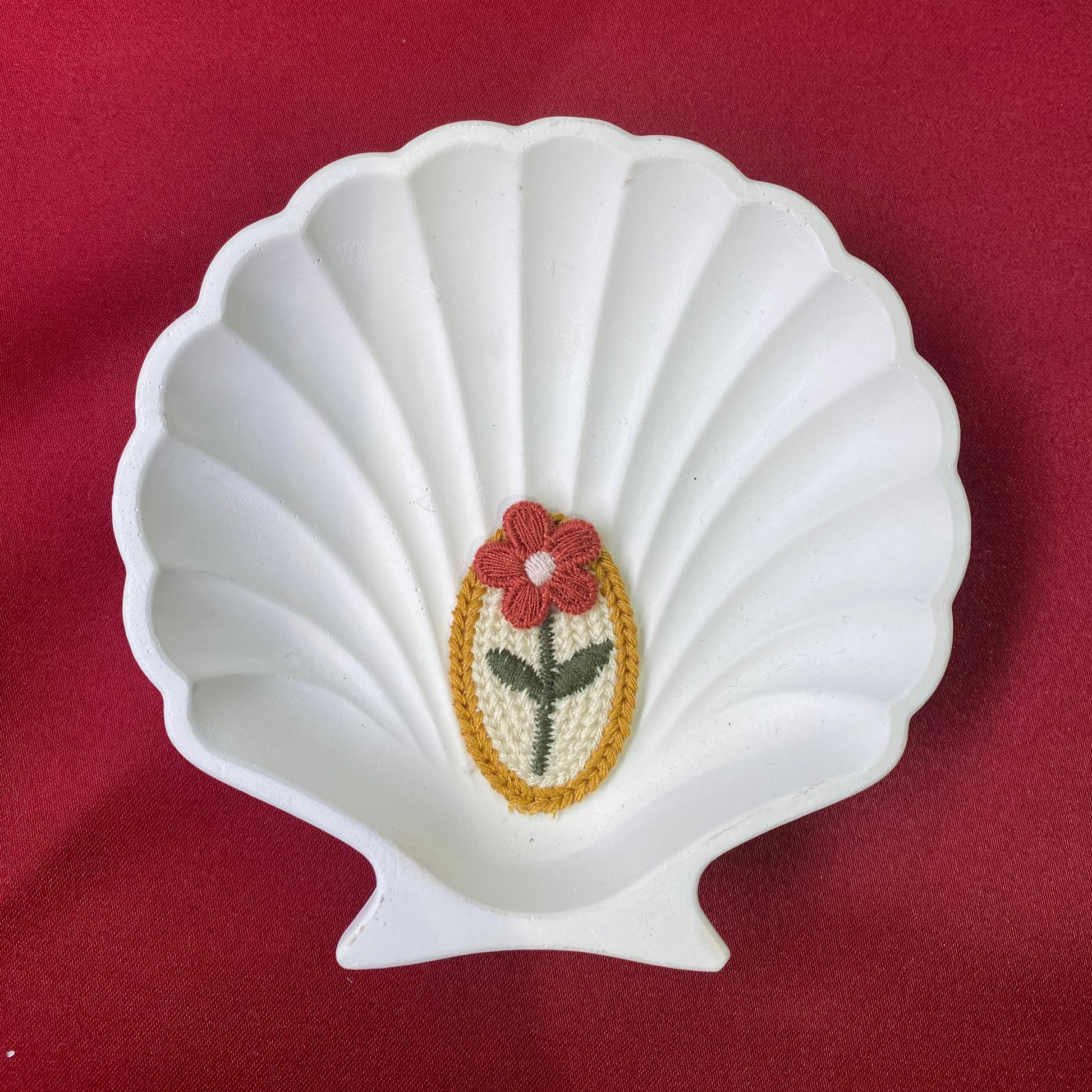 Vintage core patch| flower| brown| green| yellow| aesthetic and cute| patches| crochet| Non-Ironable | Glue/Sew On