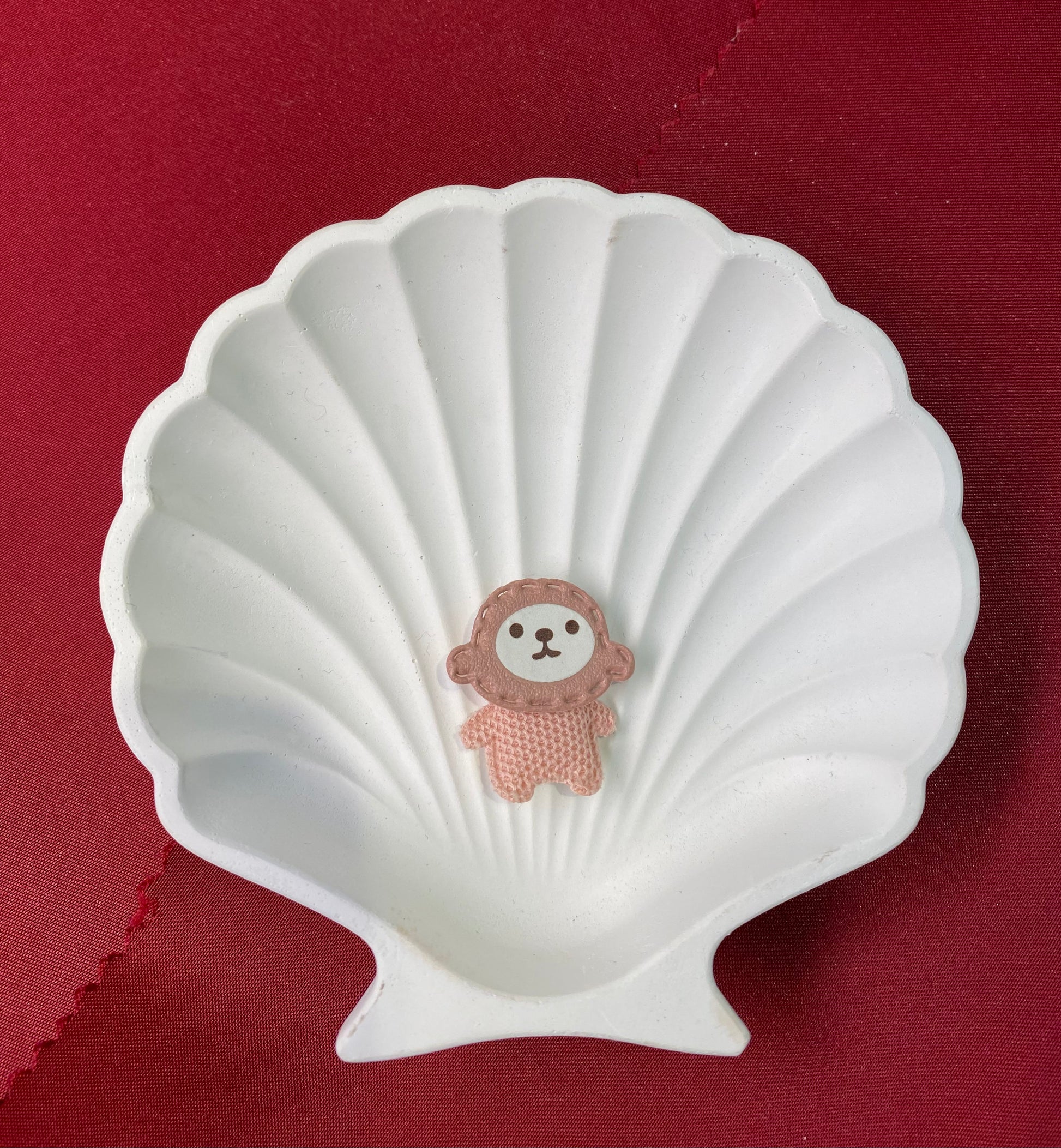 Cream Teddy patch | Knitted Soft Toy Button for DIY Cuties| Pink and White| Cute and fun| patches| Non-Ironable | Glue/Sew On