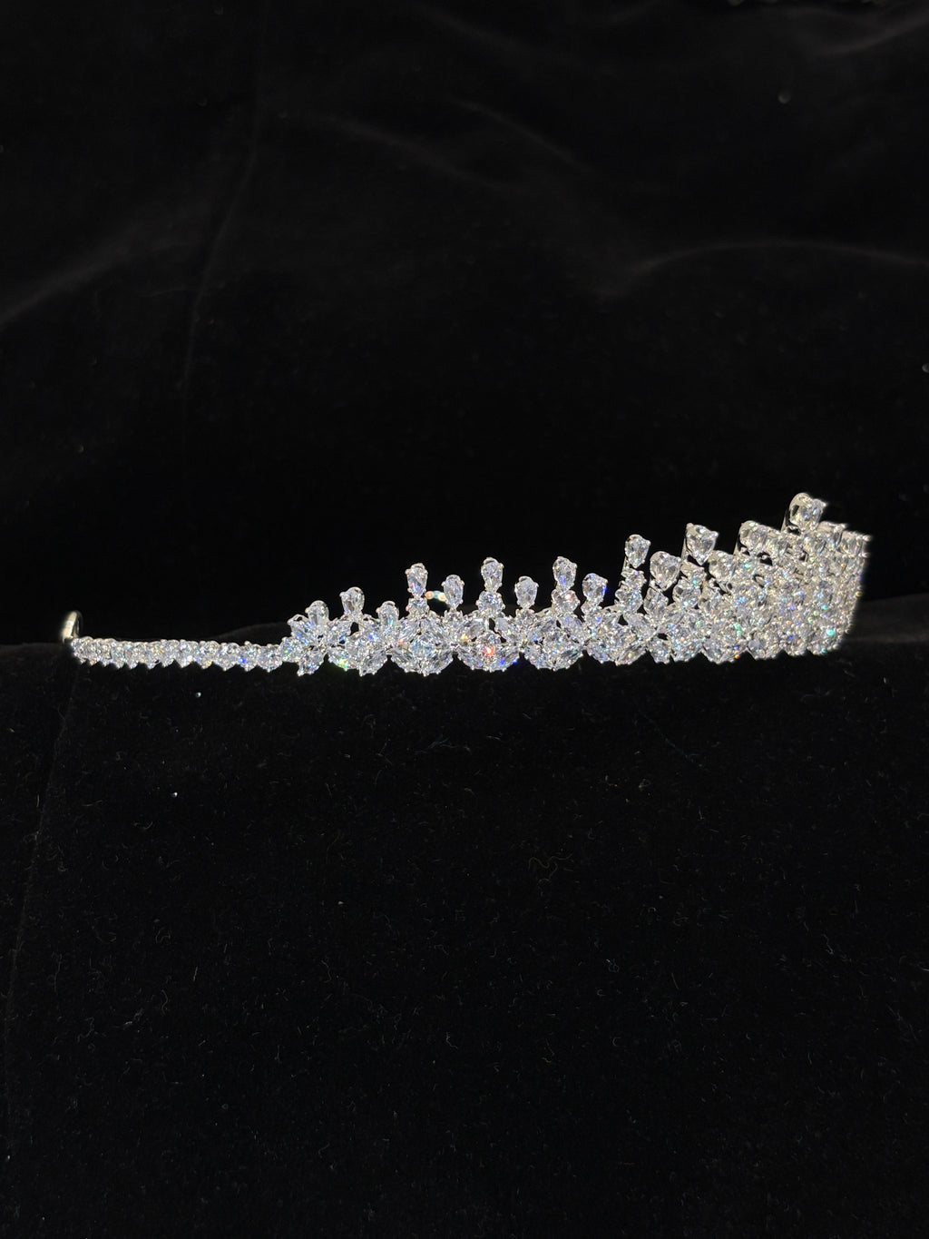 Classic Crystal Bridal Crown | Dainty Rhinestone Wedding Tiara | Elegant Silver Headband for Brides | Lightweight Sparkling Tiara | Timeless Wedding Hair Accessory for Women | Zircon-Embellished