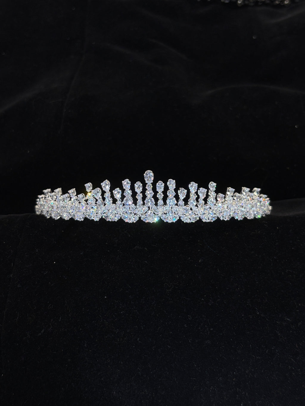 Classic Crystal Bridal Crown | Dainty Rhinestone Wedding Tiara | Elegant Silver Headband for Brides | Lightweight Sparkling Tiara | Timeless Wedding Hair Accessory for Women | Zircon-Embellished