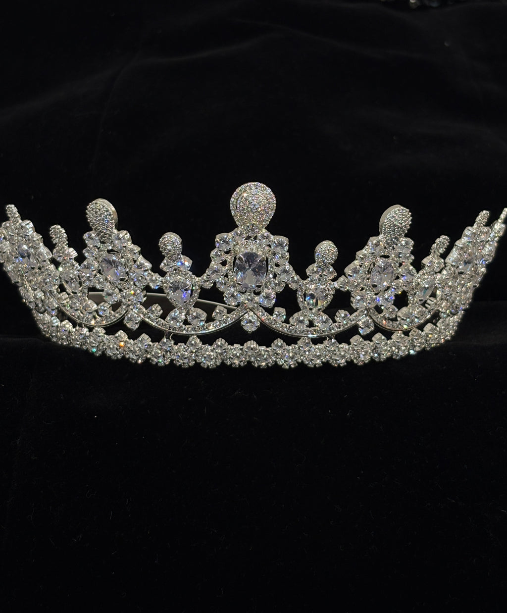 Rhinestone Crystal Wedding Crown | Royal Queen Wedding Crown for Women | Elegant Pageant Wedding Headpiece | Sparkling Silver Wedding Crown | Statement Bridal Wedding Accessory | Princess Prom Wedding Crown| Zircon-Embellished