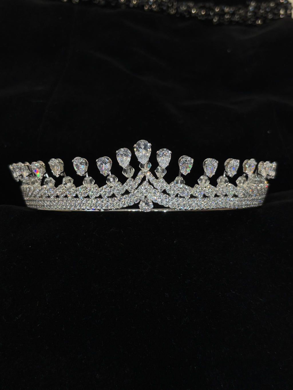 Silver Rhinestone Wedding Crown | Delicate Crystal Wedding Crown for Brides | Elegant Bridal Prom Wedding Headpiece | Lightweight Princess Wedding Crown | Slim Sparkling Wedding Hair Accessory | Royal Pageant Wedding Crown| Zircon-Embellished