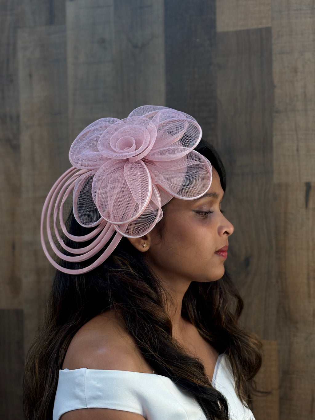 Statement Loop Fascinator for Women – Pink, Gold, Red & Peach | Oversized Mesh Flower Headpiece | Bold Wedding & Race Day Hair Accessory