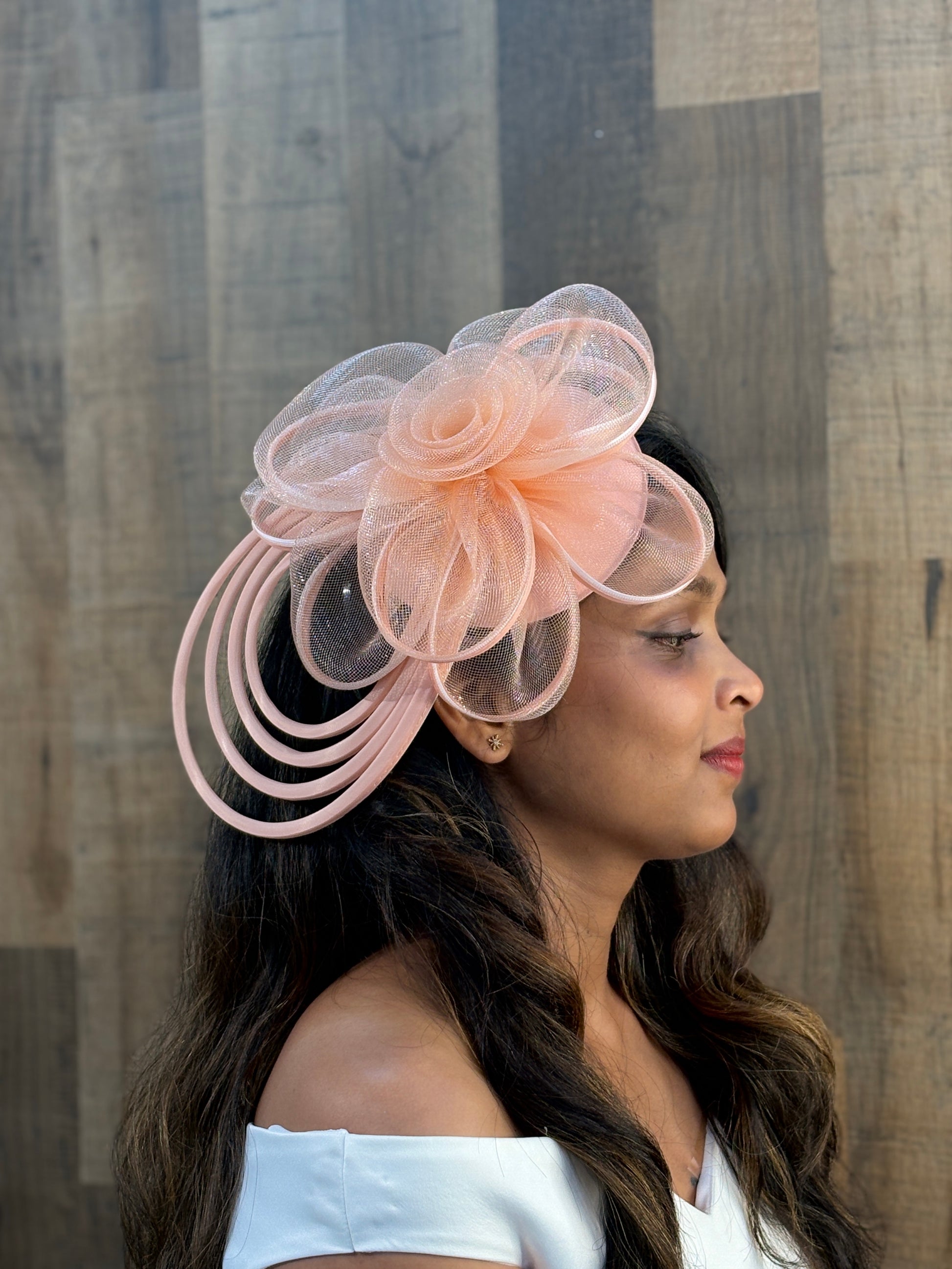 Statement Loop Fascinator for Women – Pink, Gold, Red & Peach | Oversized Mesh Flower Headpiece | Bold Wedding & Race Day Hair Accessory