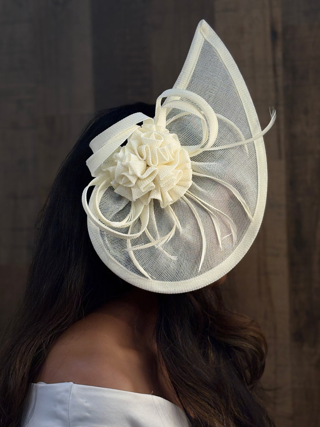 Floral Swirl Fascinator for Women – Pink & White | Sculpted Percher Hat with Rose Bloom & Loops | Elegant Wedding & Race Day Hair Accessory