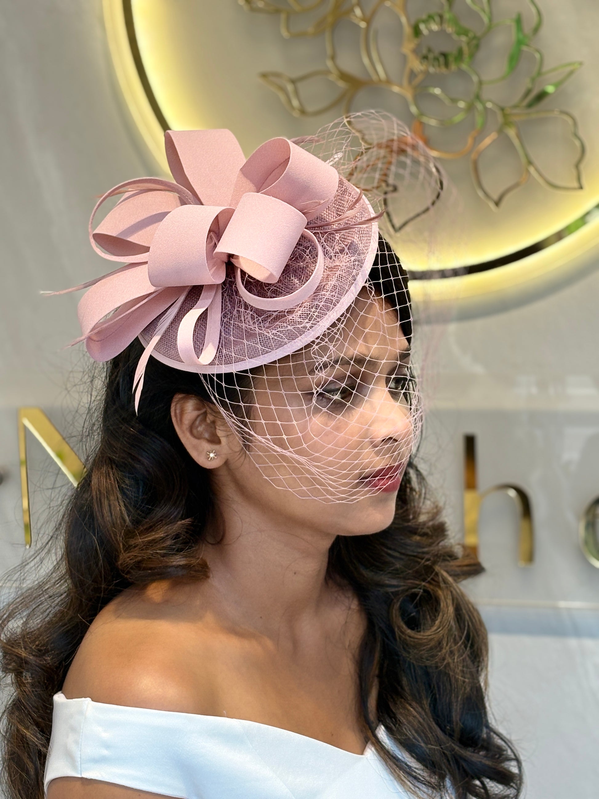 Elegant Fascinator Hat for Women | Wedding Headpiece | Cocktail Hat | Tea Party Accessory | Navy Blue Fascinator | Blush Pink Fascinator | Red Fascinator | Feather & Netting Detail | Formal Occasion Headwear | Ladies Fashion Hat