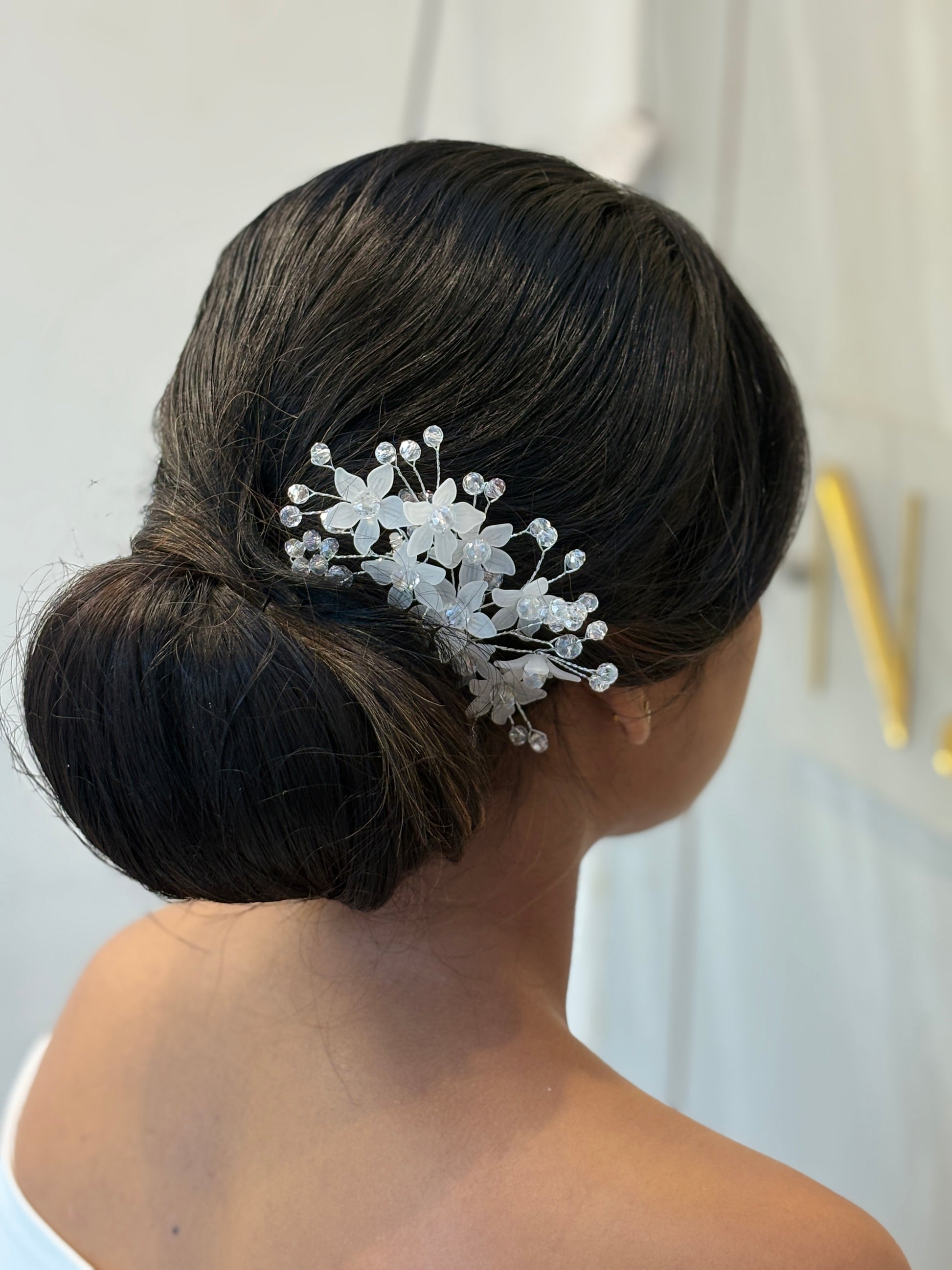 Bridal Hair Comb Accessory | Crystal Flower Hairpiece for Women | Wedding Hair Clip | Hair Vine for Bride | Bun and Updo Styling
