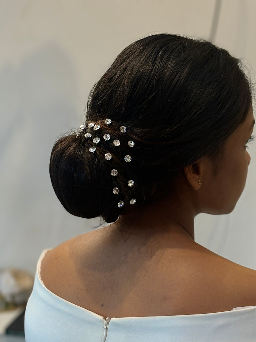 Minimalist Crystal Hair Pins | Chic Sparkling Detail for Elegant Buns | Wedding Hair Accessories | Modern Bridal Hair Jewelry | Subtle Glamour Accent
