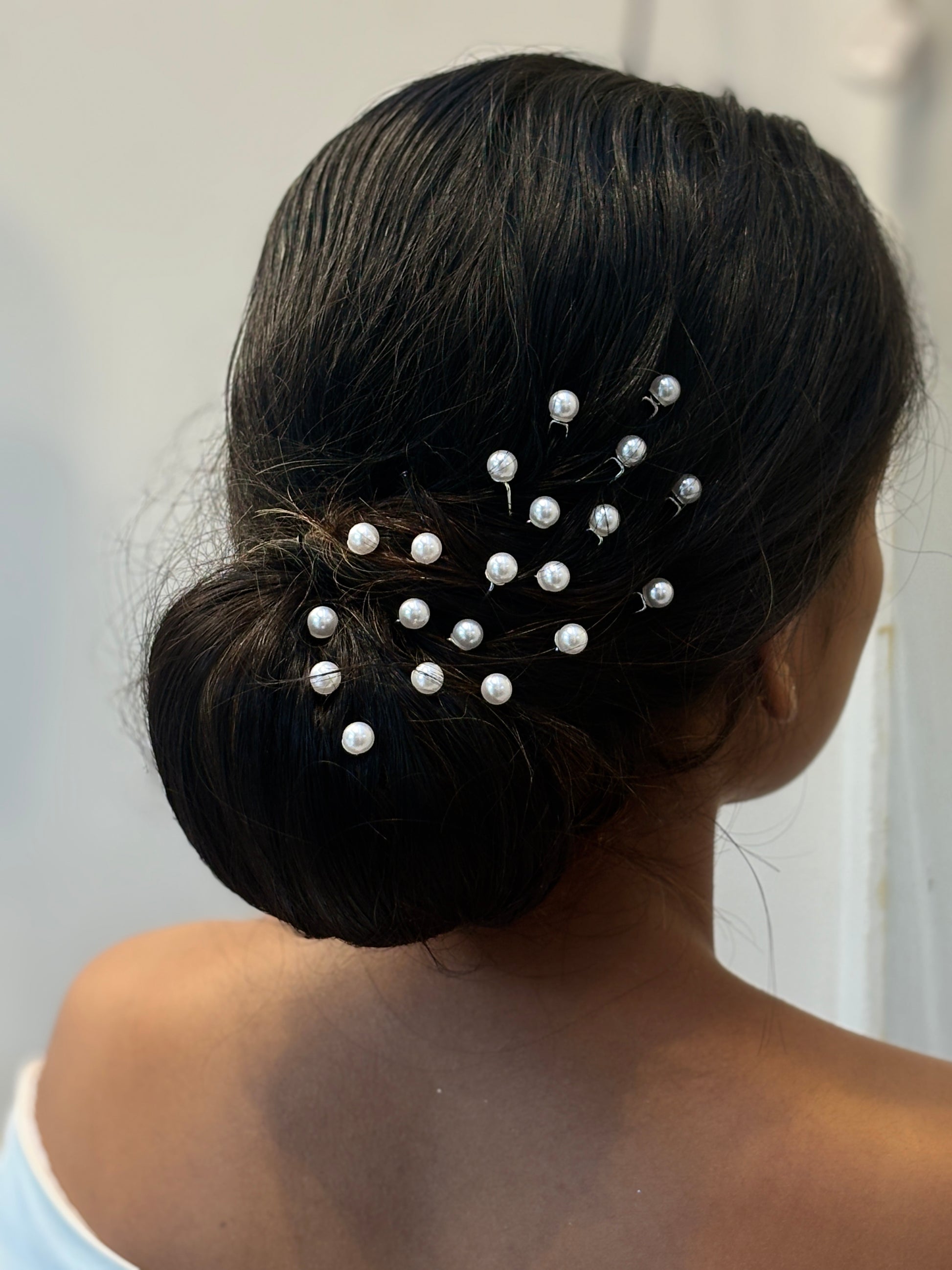 Delicate Pearl Hair Pins | Elegant Bridal Hair Accessories for Sophisticated, Classic, and Timeless Buns with Subtle Shimmer