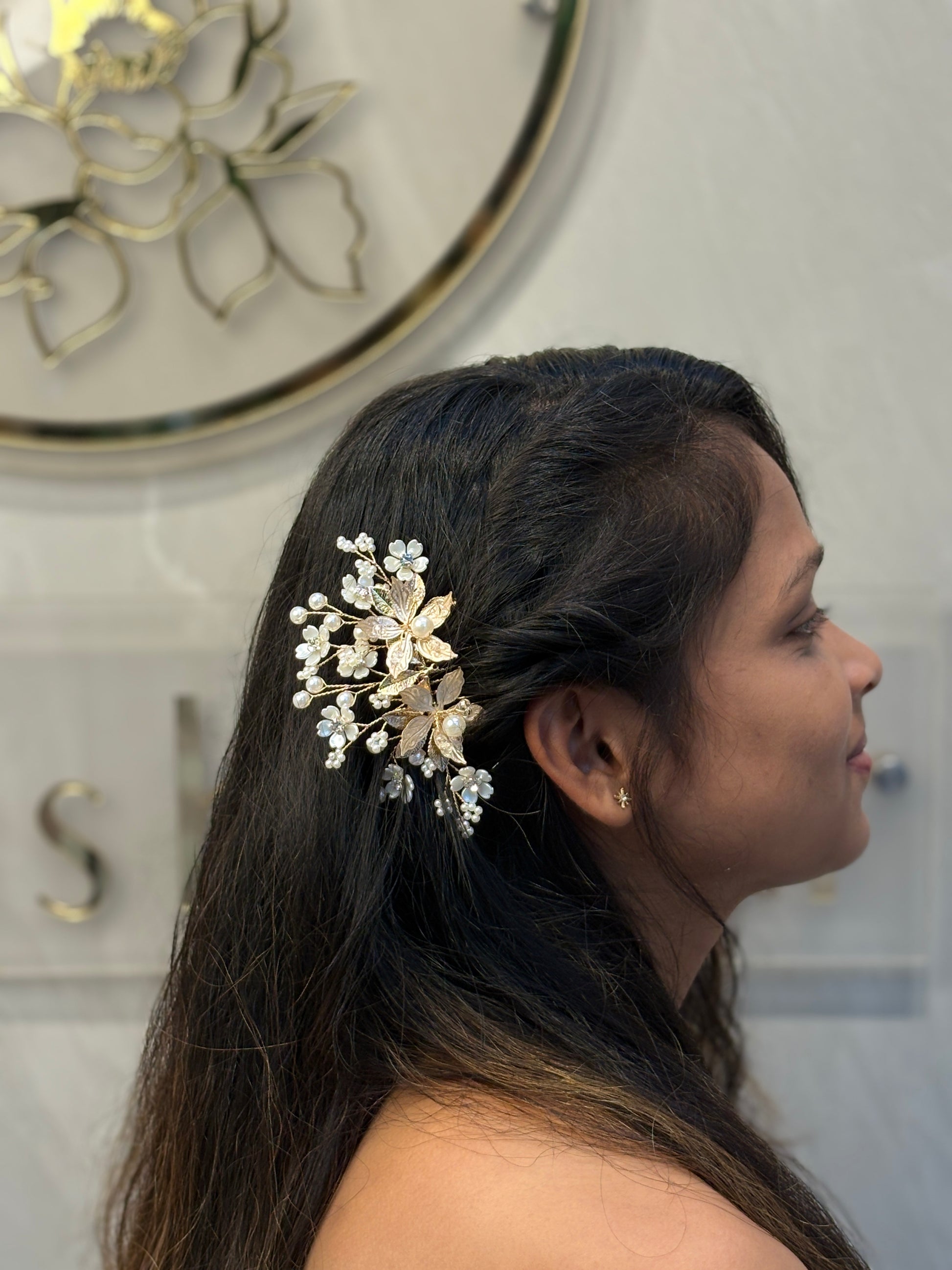 Orchid Bloom Crystal Hair Comb | Romantic Floral Hair Accessory for Weddings, Garden Parties & Photoshoots | Lightweight Crystal Comb