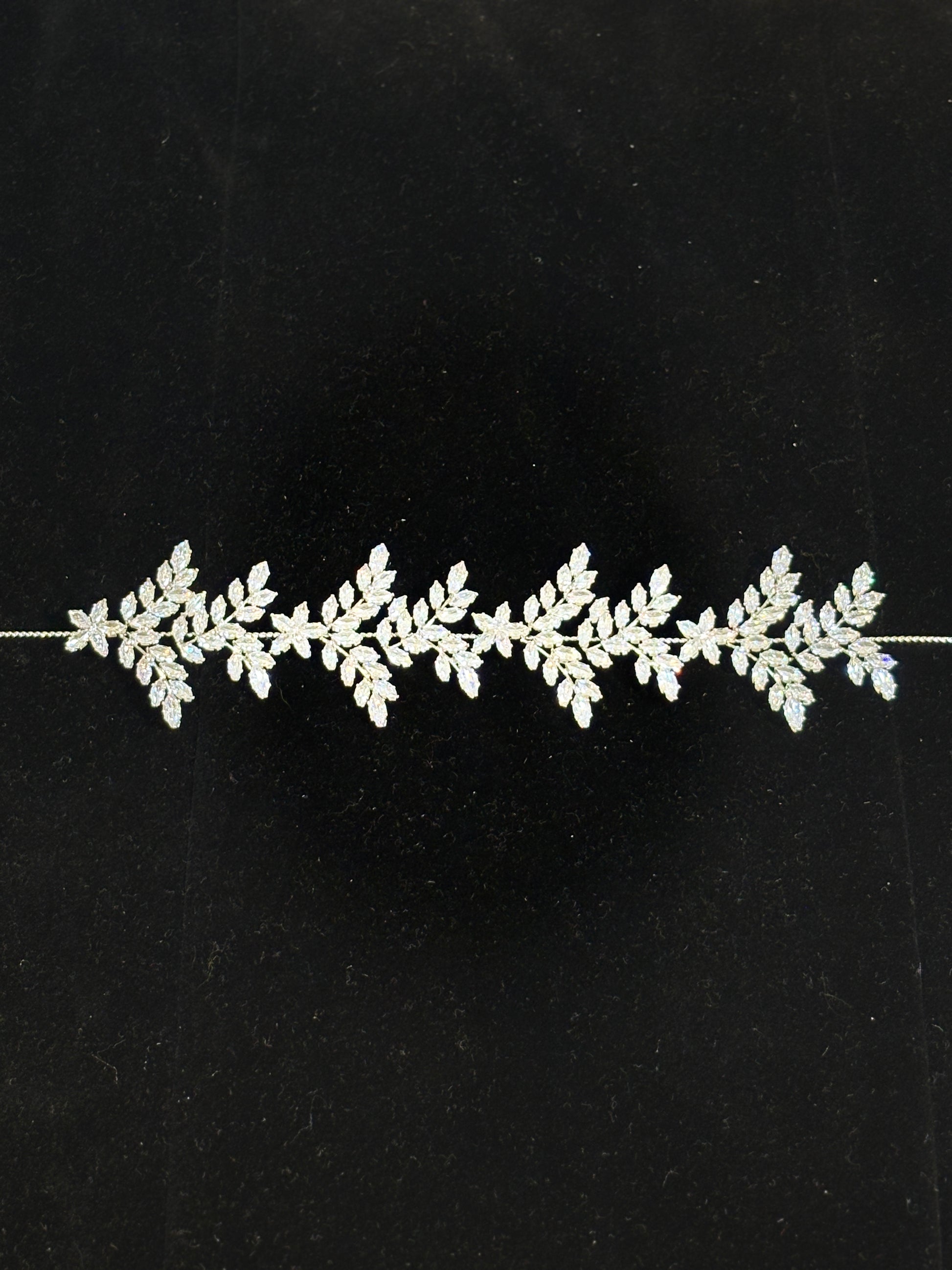 Frosted Pearl Blossom Bridal Hair Vine – Wedding Hair Accessory | Pearl Crystal Headpiece | Bridal Headband for Bun or Braid | Elegant White Hair Jewellery for Women I Zircon Headpiece