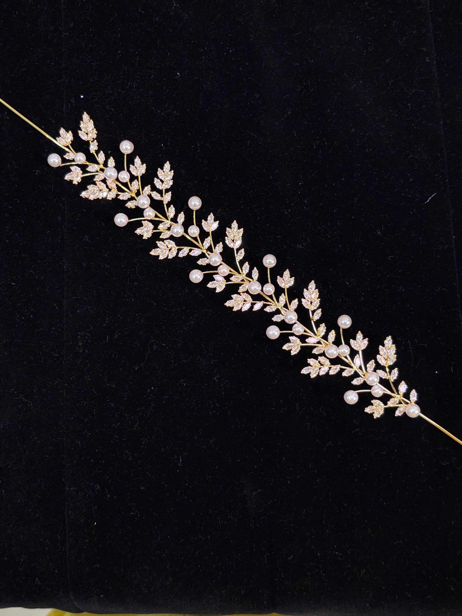 Ivory Gold Leaf Wedding Hair Vine – Elegant Crystal Bridal Headpiece | Minimalist Leaf Design Hair Band | Cocktail or Reception Hair AccessoryI Zircon headpiece