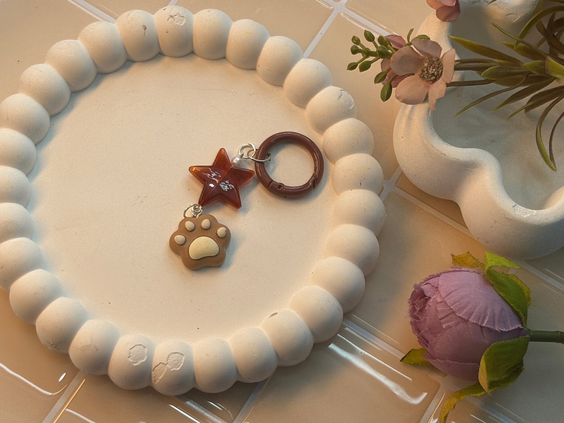 Brown Star & Paw Print Charm Keychain | Animal Lover Accessory | Cute Pet-Inspired Gift