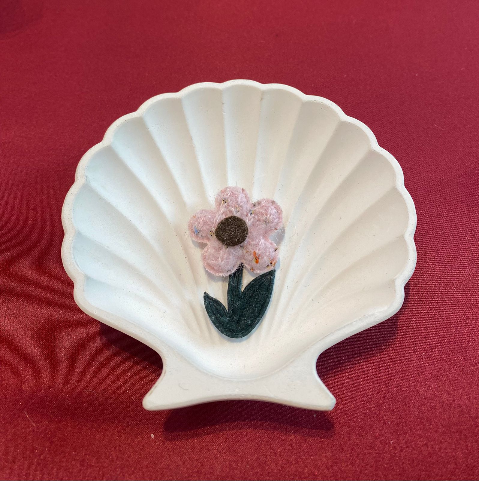 Pastel Pink Felt Flower Clip | Soft Fairycore Vibes | Speckled Petals | Dreamy Handmade Hair Accent | Cottagecore Chic| Non-Ironable | Glue/Sew On