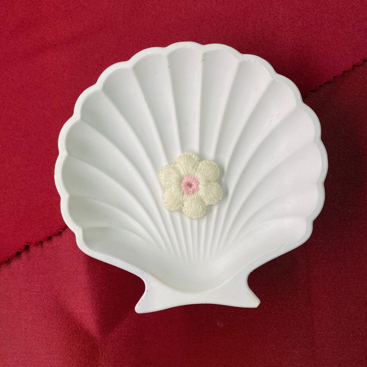 Cream & Pink Mini Flower Patch Tiny Embroidered Flower Patch | Pastel Floral Appliqué | Cottagecore Add-On | Soft Aesthetic Embellishment