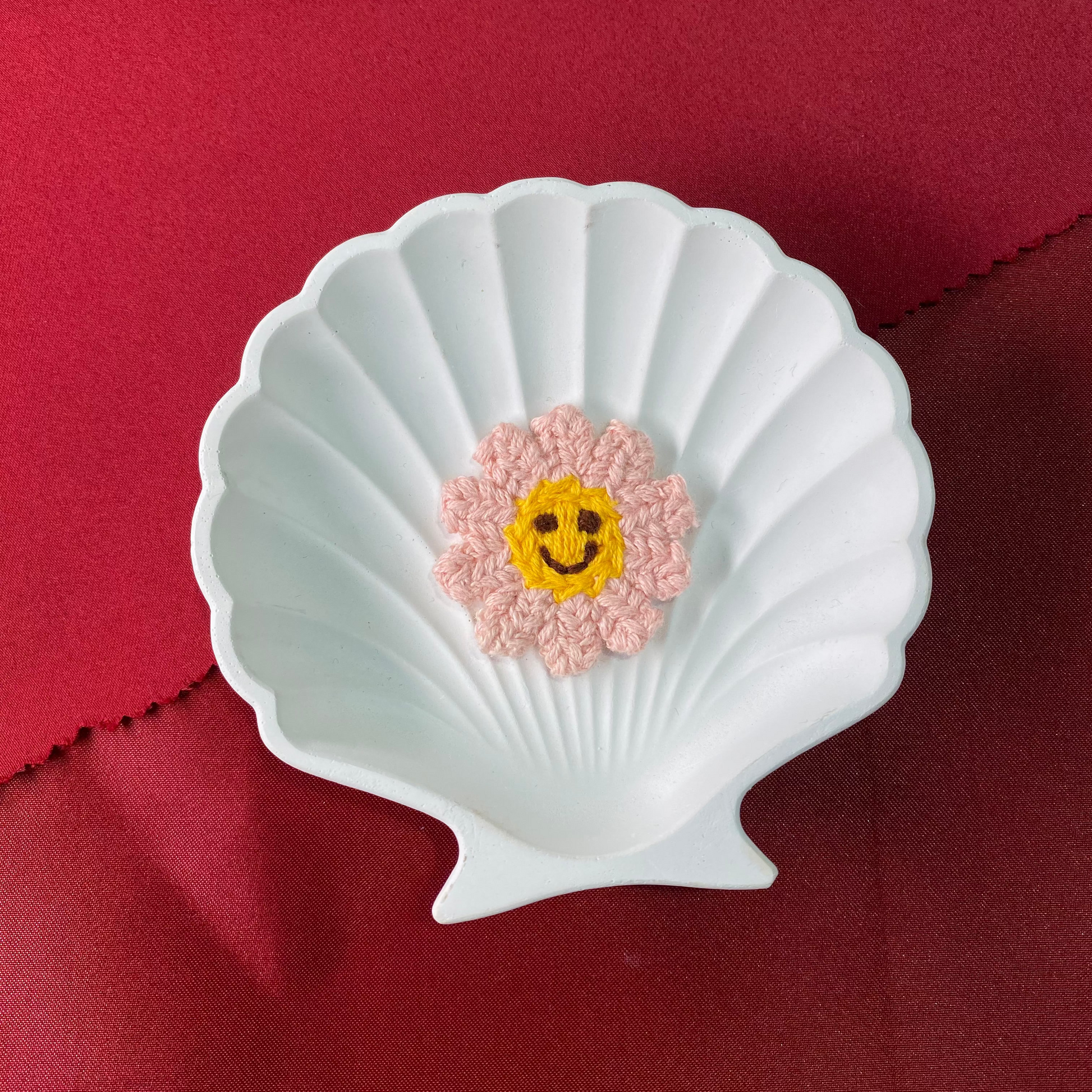 Pink sunflower | pink and yellow| smiley face | pink flower | Cute and aesthetic| patches| Non-Ironable | Glue/Sew On