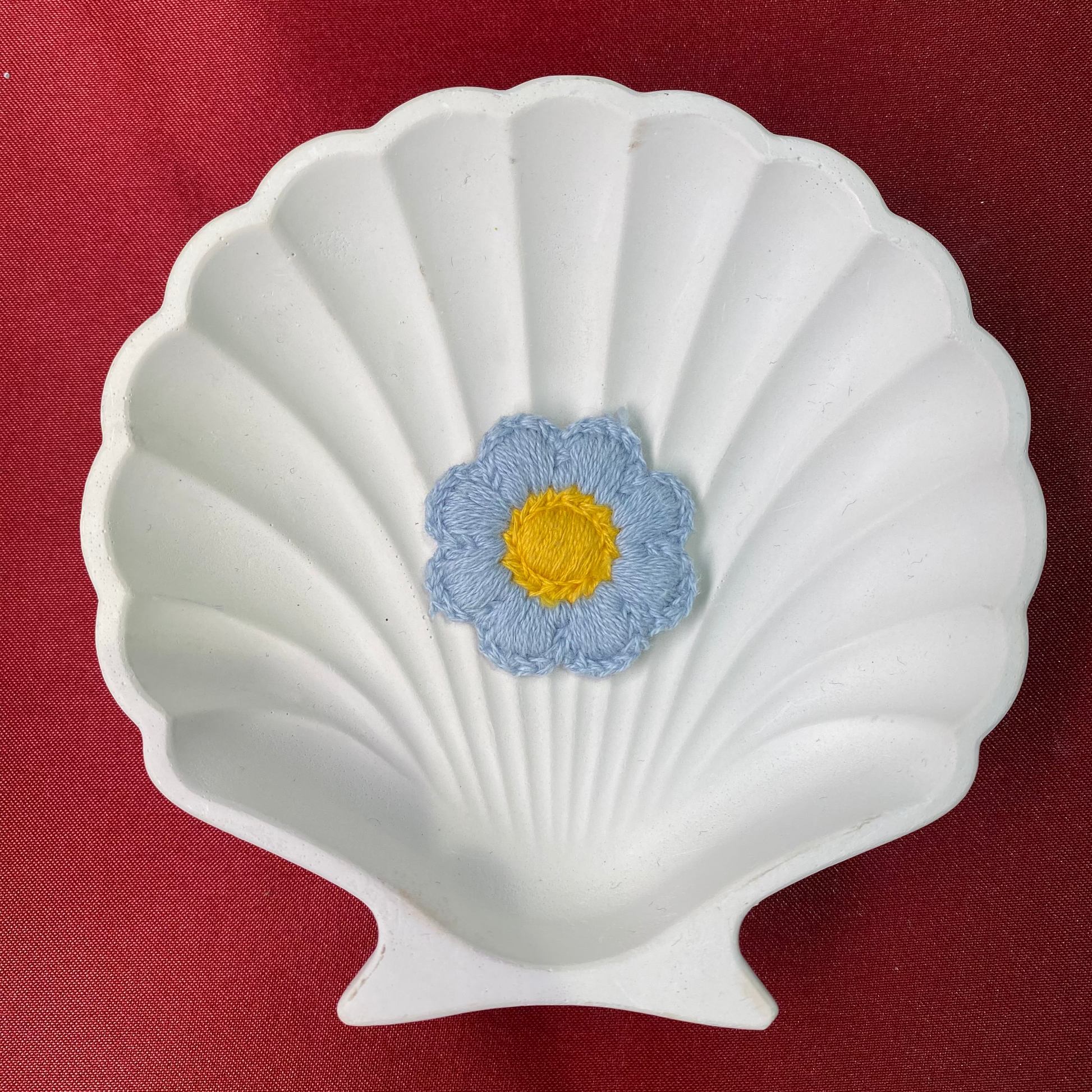 Blue flower patch | flower | cute and aesthetic | blue and yellow | patches| Non-Ironable | Glue/Sew On