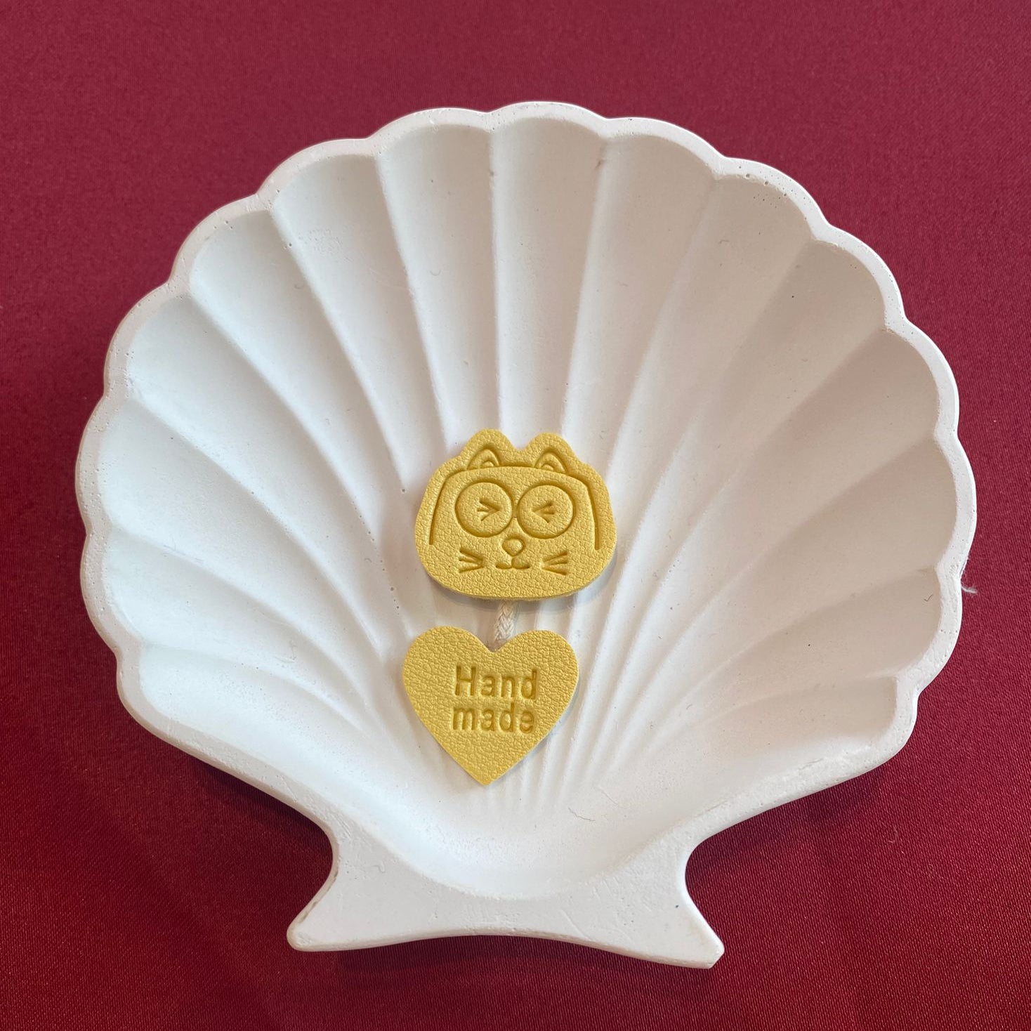 Kitty patch | cute and aesthetic | yellow cat | cat | yellow | patches | minimal details | Non-Ironable | Glue/Sew On